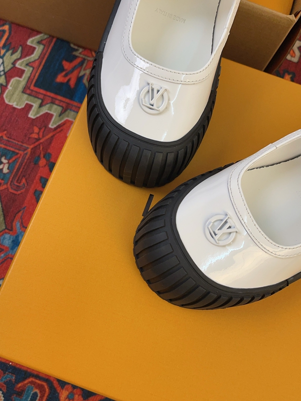 ルイヴィトン靴細部ディテール